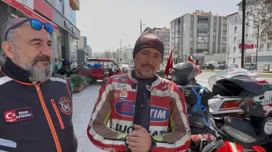 Umre Yolculuğundaki Motosikletli Grup Sivas’ta Mola Verdi