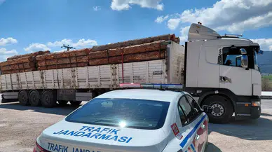 Bolu Mudurnu’da Aşırı Yüklü Kamyona Ceza: Jandarma Denetimleri Sürüyor