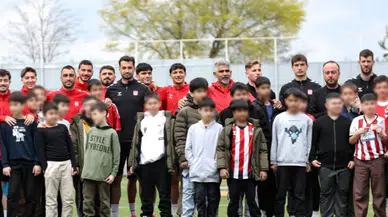 Sivasspor’da 23 Nisan Etkinliği: Başkanlık Koltuğu Çocuklara Devredildi