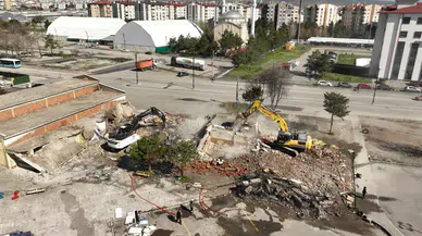 Sivas’ta Eski İlçe ve Köy Terminali İçin Yıkım Süreci Başladı