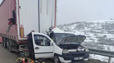 Erzurum’da Feci Kaza: 2 Kişi Hayatını Kaybetti, 3 Kişi Yaralandı