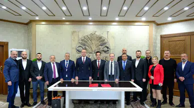 Sivas Cumhuriyet Üniversitesi ile Öz Sağlık-İş Sendikası Arasında Toplu İş Sözleşmesi İmzalandı