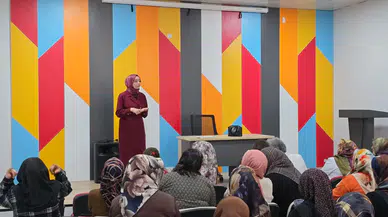 Sivas Aile ve Sosyal Hizmetler İl Müdürlüğü’nden Kadınlara Güçlenme Eğitimi