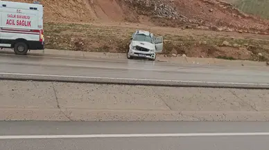Kurtalan’da trafik kazası: Araç hurdaya döndü, 2 yaralı