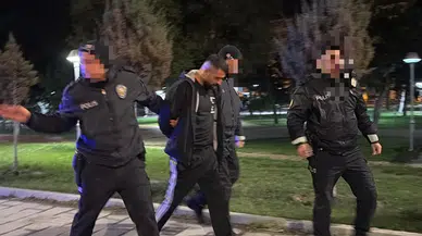 Yere Attığı Kağıttan Uyuşturucu Çıkan Şahıs Gözaltında!