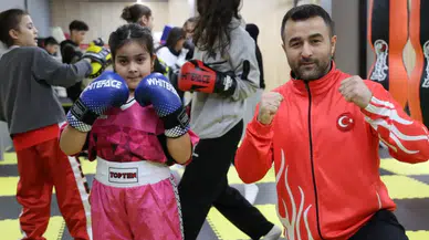 Sivaslı Minik Sporcu, Babasının Desteğiyle Türkiye 3.’sü Oldu