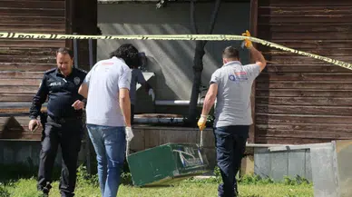 Kötü kokudan şüphelenip baktılar: Tanınmayacak halde ceset çıktı