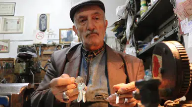 Sivas’ta 55 Yıldır Kendi Yaptığı Makineyle Anahtar Üretiyor