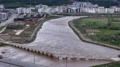 Kızılırmak Bir Yılda Yeniden Canlandı: Kuraklıktan Coşkun Akışa Dönüşüm Dronla Görüntülendi