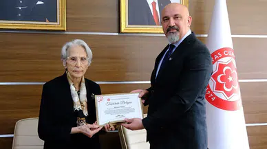 Yazar Müjgan Üçer’den Sivas Cumhuriyet Üniversitesi’ne Dev Bağış