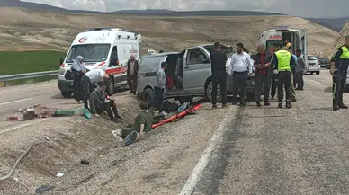 Sivas’ta Bayram Yolculuğunda Feci Kaza