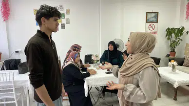 Sivas'ta Kadınlara Özel Kafe: Erkeklere Yasak, Eğlenceye Devam!