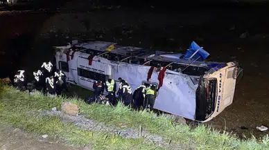 Otobüs Kazasında Ölenlerin Kimlikleri Belli Oldu: Kaza Anı Kamerada!