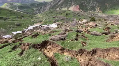 Zara'da Heyelan Endişesi: Dipsizgöl Köyü Yakınlarında Toprak Kayması Meydana Geldi
