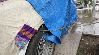 Sel Riski Vatandaşı Mucit Yaptı: Arabayı Ağaca Bağladı