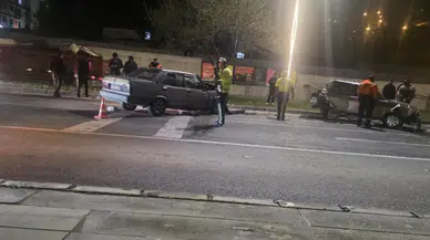 Yozgat'ta 4 otomobil birbirine girdi: 1'i ağır 7 yaralı
