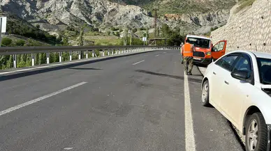 İstinat Duvarına Çarpan Otomobil Hurdaya Döndü