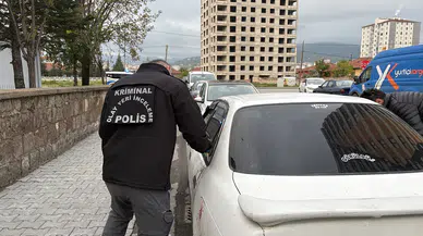Akaryakıt İstasyonunda Bıçaklı Kavga: Firari 5 Kişiyi Aranıyor