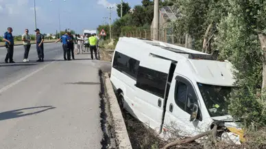 Kaçırdığı minibüsle kaza yapıp öldü