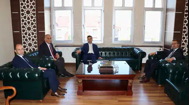MEB Müfettişlerinden Suşehri Kaymakamı YILDIZ’a Ziyaret