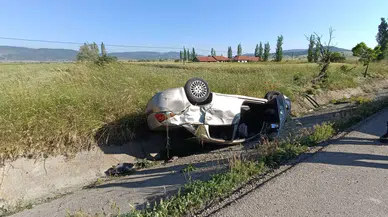 Afyonkarahisar’da Can Pazarı! Kontrolden Çıkan Otomobil Takla Attı: Acı Haber Geldi!