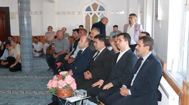 Hicret Camii’nde 7-10 Yaş Kur’an Kursu Öğrencilerinden Anlamlı Program
