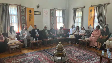Sivas’ta Öğretmen Akademileri Kapsamında Türkülerin Birlik Ruhu Konuşuldu