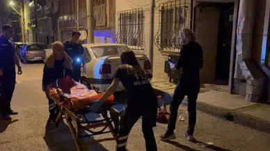 Psikolojik sorunları olan adam hem kendini hem annesini bıçakladı