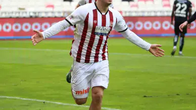 Sivasspor'da Rey Manaj Şoku! TFF Kayıtlarında Sözleşmesi Sona Ermiş Görünüyor