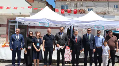 Kaymakam Şahan’dan Eğitim Festivali Stantlarına Ziyaret