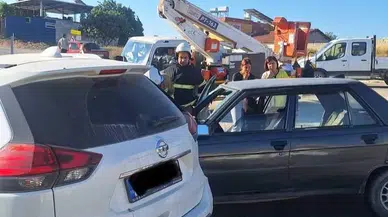 Sofular Mahallesi'nde Can Pazarı! İki Otomobil Çarpıştı, Ekipler Seferber Oldu!