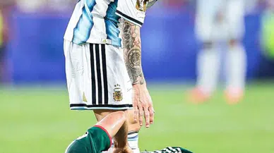 Dünya Kupası'na damga vuran pozisyon: Lionel Messi'ye kırmızı kart çıkmadı!