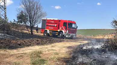 Hayrabolu'da Kara Dumanlar Göğe Yükseldi! Hasat Zamanı Çiftçiyi Kahreden Görüntü!