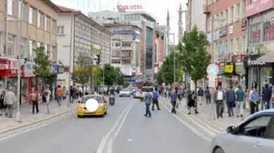Sivas'ta Kritik Trafik Düzenlemesi: O Cadde Araç Geçişine Kapatılıyor