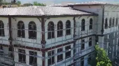 Milletvekili Rukiye Genç Toy, Divriği Hükümet Konağı İnşaatında İncelemelerde Bulundu