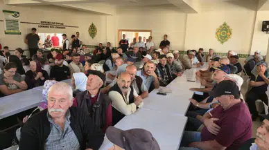 Hafik'te Karlı Köyü'nde Aşure Programı Düzenlendi