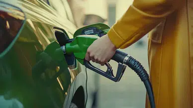 Akaryakıtta çifte zam geliyor! Cuma gününden itibaren tabelalar değişecek