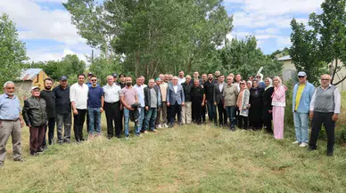 Vali Yılmaz Şimşek, Ulaş Başçayır Köyü'nde Vatandaşlarla Buluştu