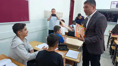 Zara'da Geleceğin Yıldızlarına Büyük Destek! Sınıfları Tek Tek Gezdiler
