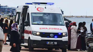 Samsun'da Denizde Can Pazarı! Dalgalara Kapıldı, Helikopter Havalandı