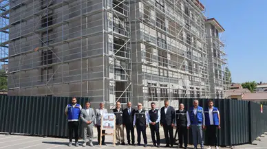 Sivas'ta Eğitim Yatırımları Sürüyor: 24 Derslikli Kanuni İlkokulu Yükseliyor
