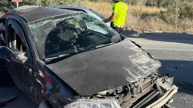 Sivas-Erzincan Karayolunda Otomobil Takla Attı