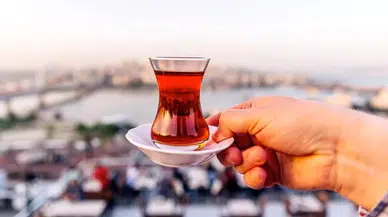 Çay tiryakilerine kötü haber! Fiyatlar yeniden değişti