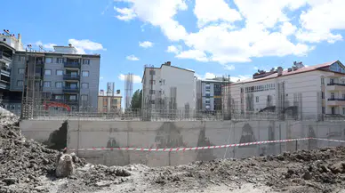 Vali Yılmaz Şimşek Yıldızeli Hükümet Konağı İnşaatını İnceledi