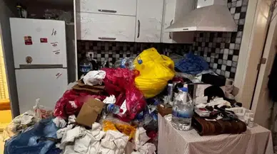 Sakarya'da Hemşirenin Kiraladığı Daire Çöp Ev Çıktı: Tahliye Süreci Başladı