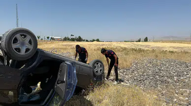 Muş-Bingöl Yolunda Feci Kaza! Kontrolden Çıkan Otomobil Takla Attı