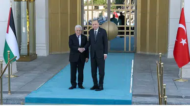 Cumhurbaşkanı Erdoğan, Filistin Devlet Başkanı Abbas'ı Resmi Törenle Karşıladı