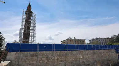 Sivas Ulu Cami'de Tarihi Restorasyon: 1200 Ton Beton Çatıdan Kazındı