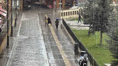 Sivas Kavruluyordu, Yağmur İmdada Yetişti!