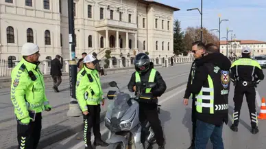 Sivas’ta Bir Haftada 25 Bin Araç Denetlendi